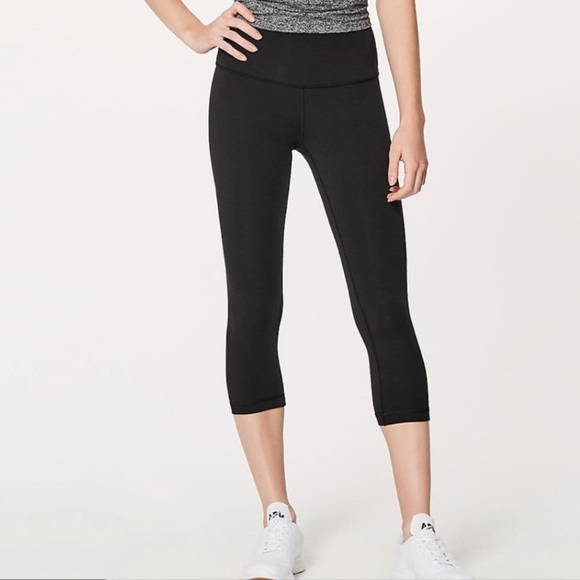 Lululemon High Waist Crop Leggings. Size 8 - Picture 1 of 7